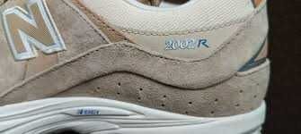 (r. 43- 28 cm) New Balance 2002R Incense Sepia Bone M2002REF nike