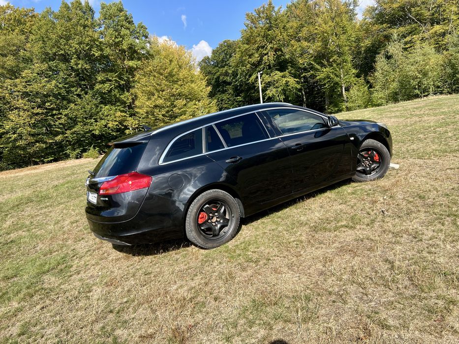 Опель інсікніа Opel Insignia