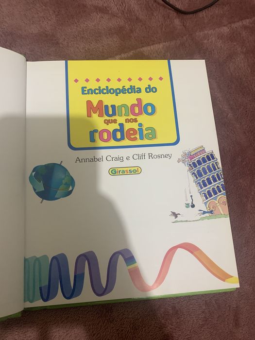 "Encyclopedia of the World Around Us" Girassol Edições64739333867649122
