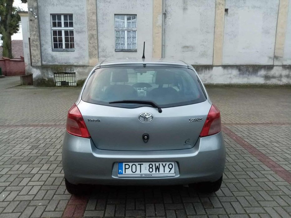 Toyota Yaris 2007 rok
