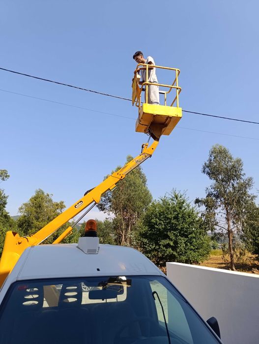 Aluga se Plataforma elevatória, Barquinhas mini giratória