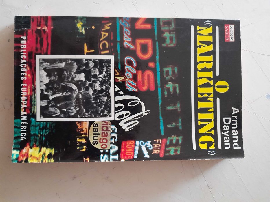 Livro " MARKETING " Antigo