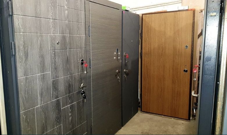 Двері вхідні металеві