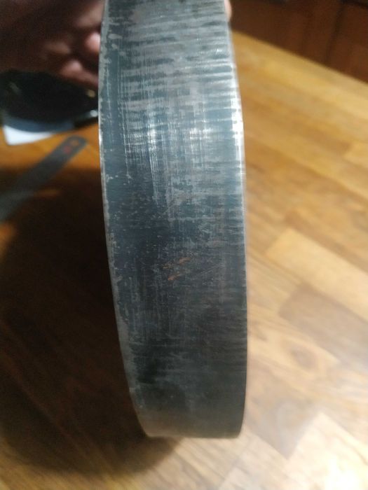 stalowy krążek wałek średnica 210 mm grubość 35 mm