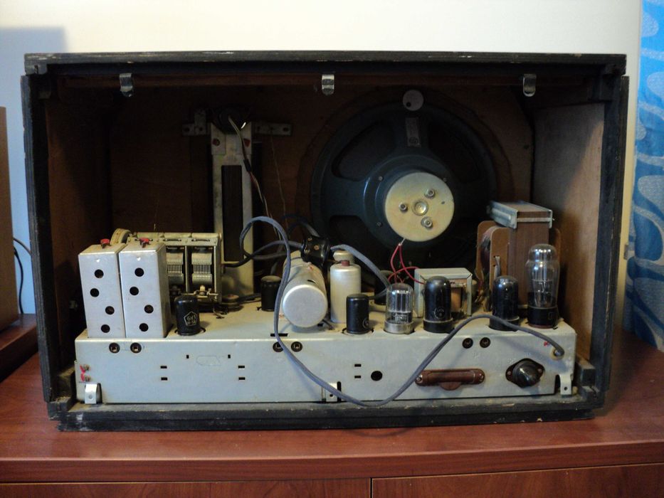 Ламповый радиоприемник "Riga-10", "Латвия" и "Sakta"