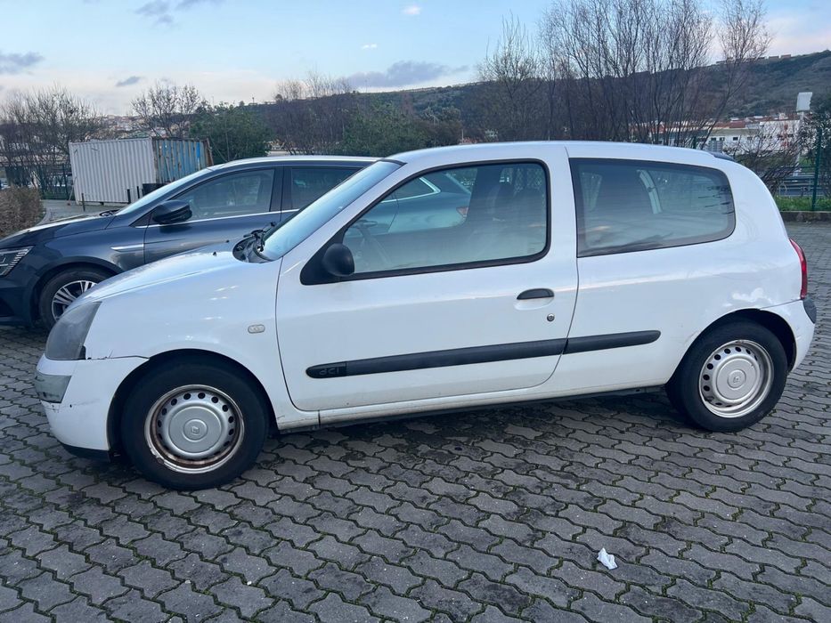 Renault Clio 1.5 dci -2 lugares