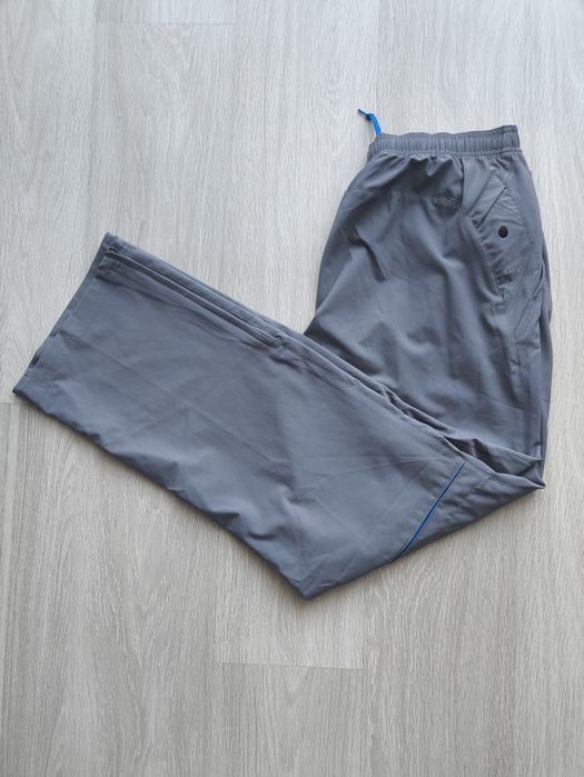 Spodnie męskie dresowe Nike rozmiar L . USA.