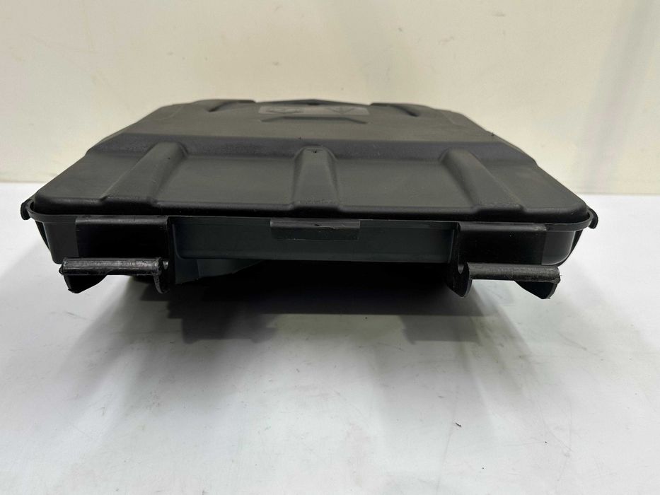 Kit Ferramenta do Pneu suplente Opel Vivaro (2018)