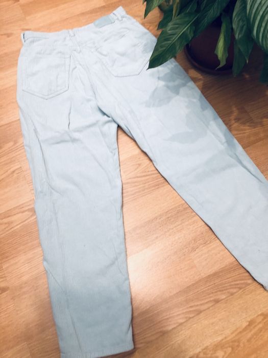 Штани брюки мом вельветові на дівчину бренд pull&bear