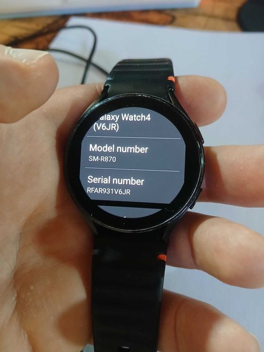 Samsung Galaxy Watch 4 - Preto
