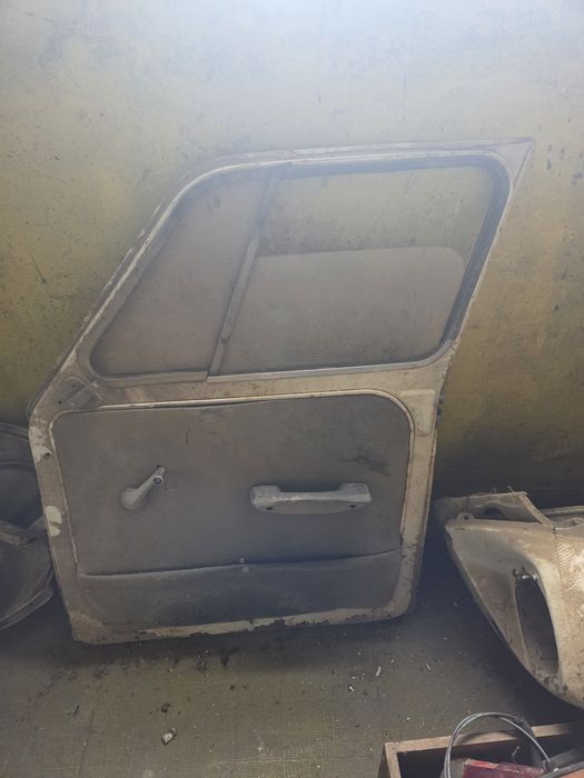 Peças Dyane e 2cv / Portas Jantes