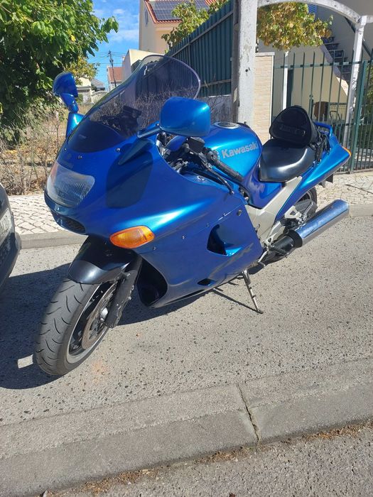 Kawasaki ZZR 1100 impecável com revisão feita