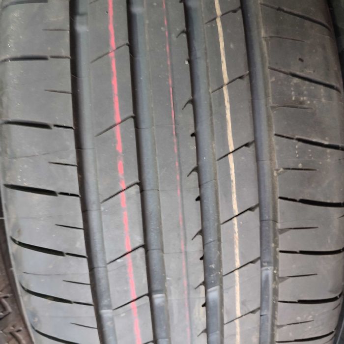Opony 215/55-18 95 H  Bridgestone Turanza T005A  SUV 4x4