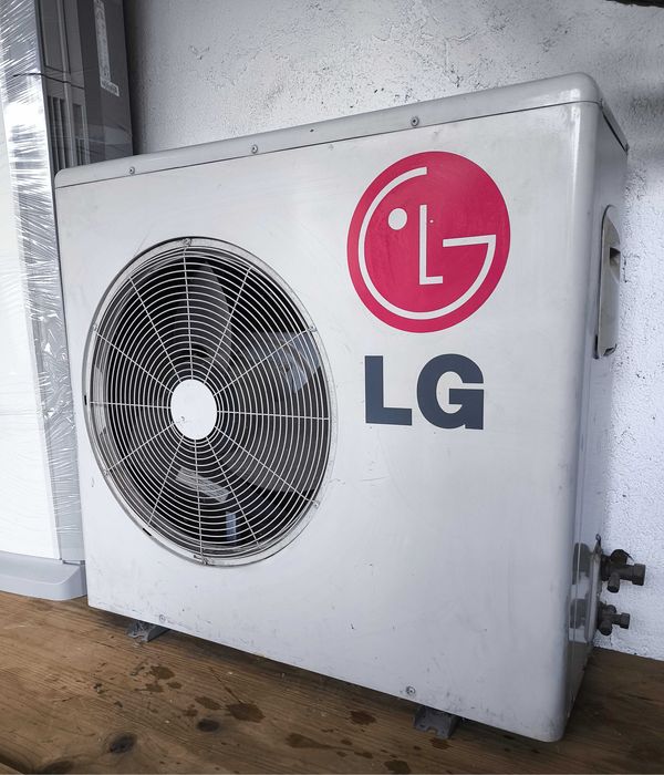 Vendo ou troco por mota 125 Ar condicionado LG - grande capacidade