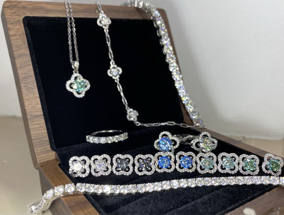 Муасаніт конкурент діамантів пусети конюшина муассанит клевер