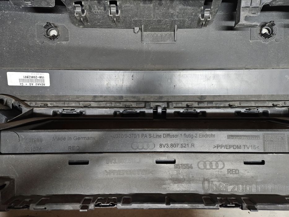 Pára-choques S-Line A3 8V