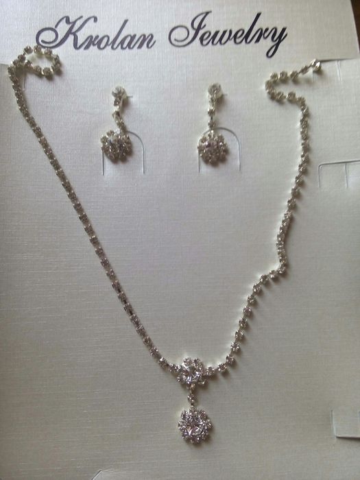 Нежное красивое колье