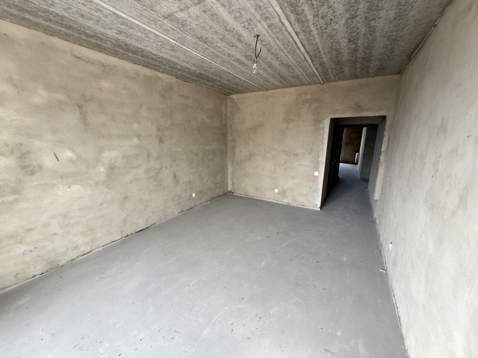 Продам 3 кімнатна квартира на Щасливому