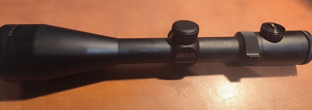 Luneta Delta 2,5-10x56 podświetlana