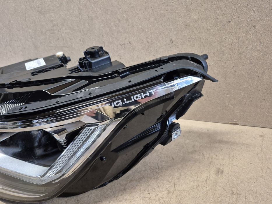 Volkswagen tiguan 5NB lift full led IQ light lewy europa