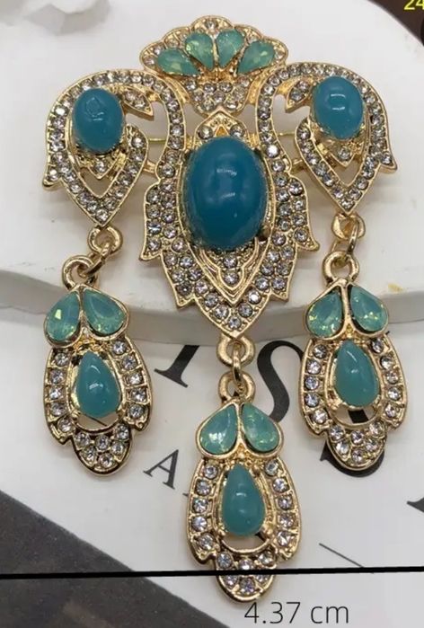 Piękna bogatozdobiona broszka przypinka Góralska dla Bacy Gaździny.