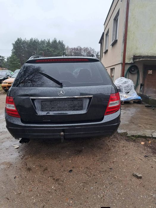 Felgi 16" Opony wielo sezonowe w204 oraz inne mercedes Benz