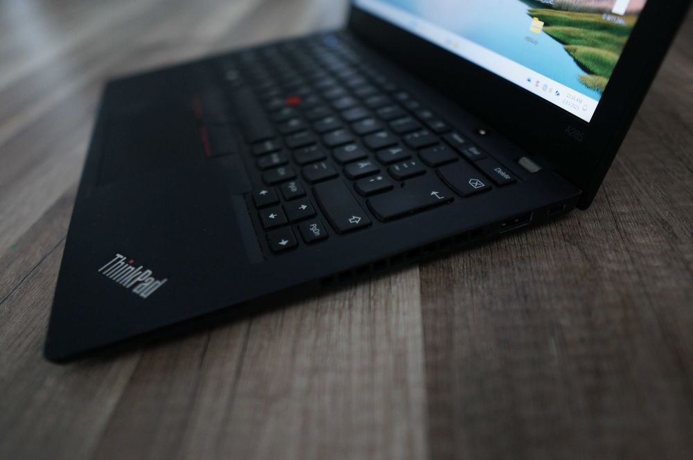 Lenovo ThinkPad A285 Full HD Ryzen 5 PRO 2500U laptop notebook