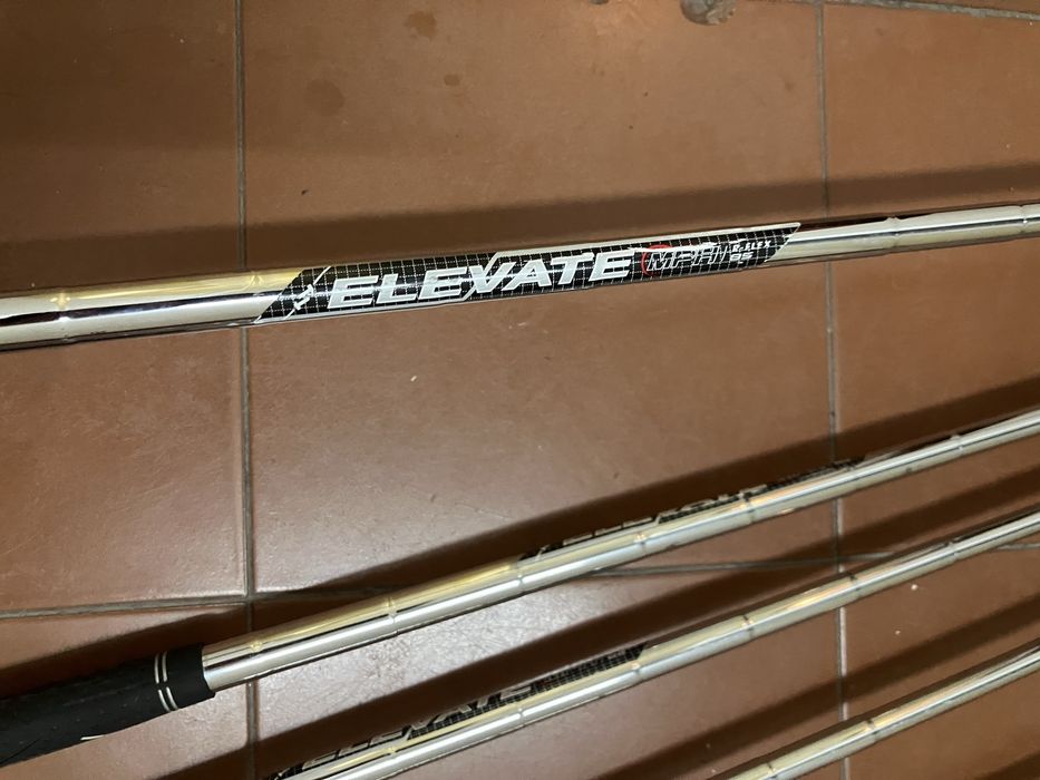 Set Ferros Golfe Callaway Big Bertha (6 Tacos) – Varas Aço Elevate MPH 85 R-Flex