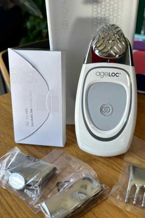 Age loc Galvanic spa