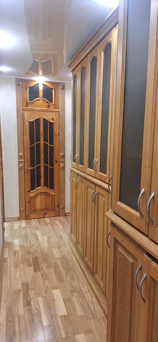 Продам 3 кімнатна квартира біля метро Перемога