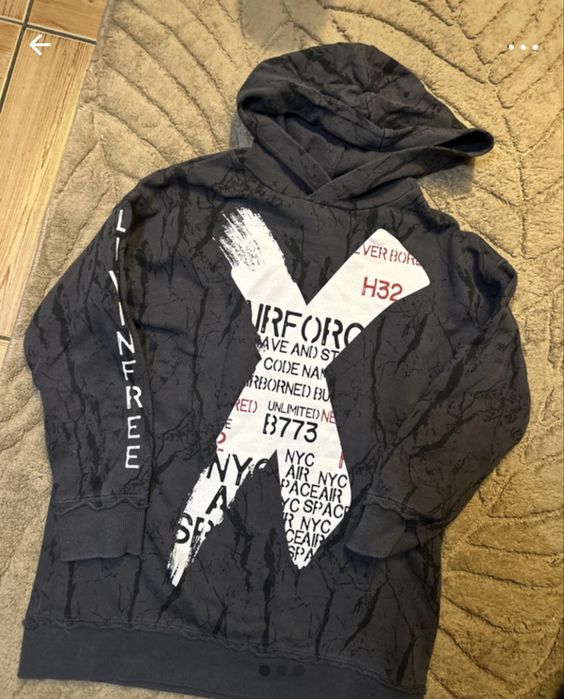 Bluza longsleeve zara czarna chlopieca napisy z kapturem 122