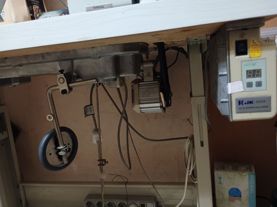 Швейна машинка Тупикал.