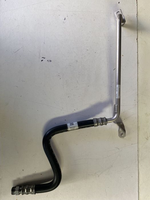 Porsche macan 2.0  соединительная трубка 95b317826e