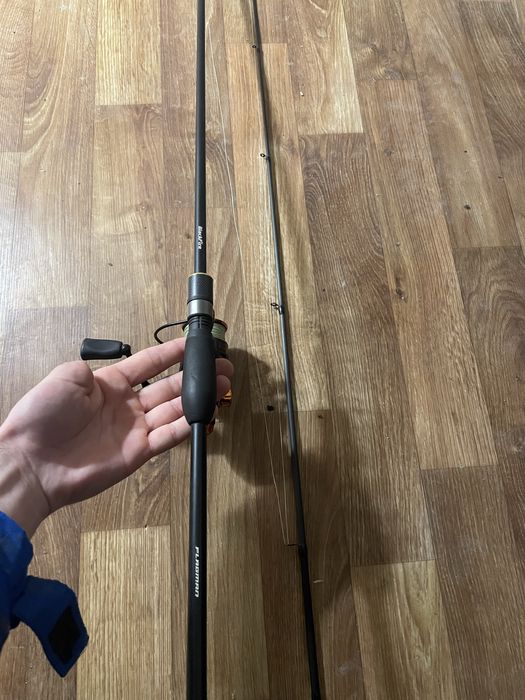 Продам спінінг блек фаєр 2.44м5-15г