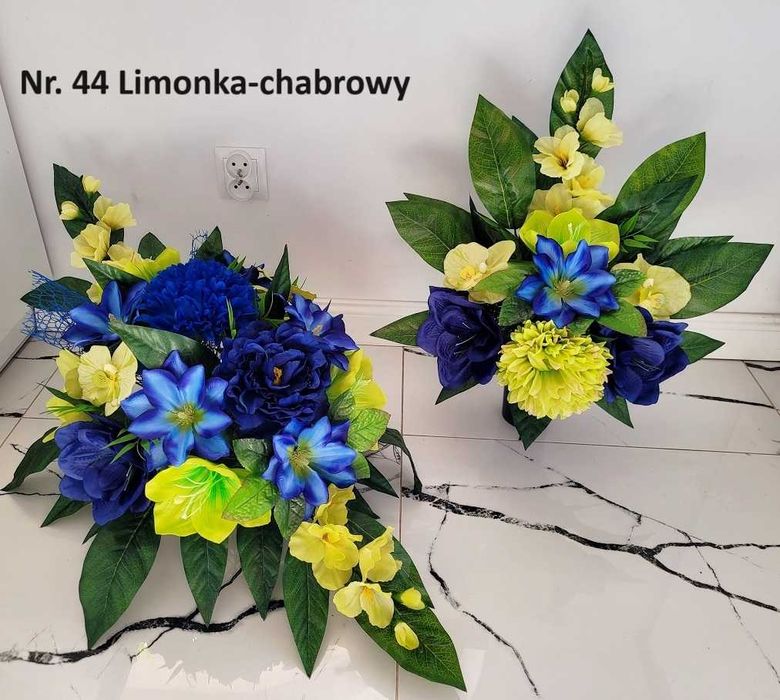 Stroik na grób Cmentarz Kompozycja kwiatowa Wiązanka bukiet kwiaty