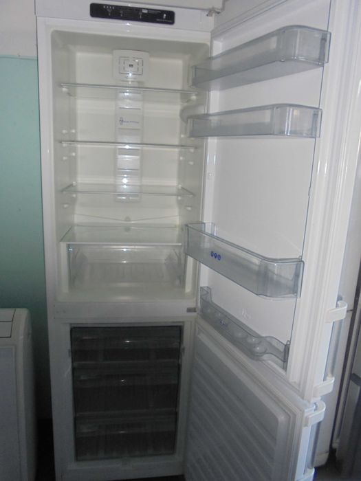 Frigorifico - WHIRLPOOL / NO FROST / Òtimo estado / Com garantia