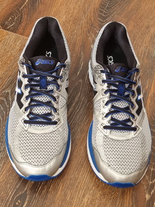 Оригінал 100% чоловічі кросівки asics gt 2000 euro 44.5
