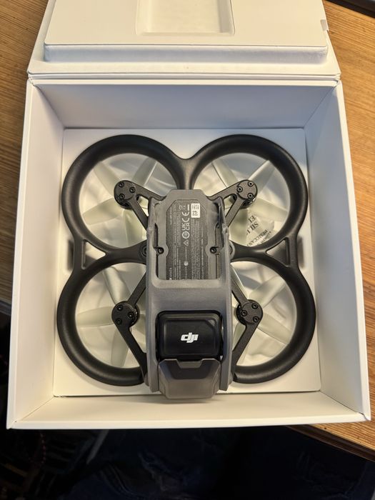 Nowy DJI Avata • Nieaktywowany • Zestaw