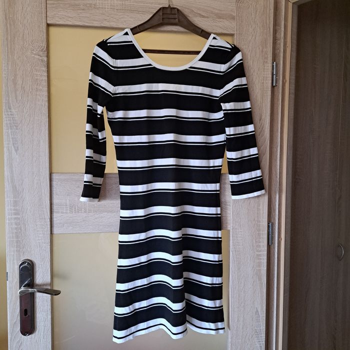 Sukienka damska reserved