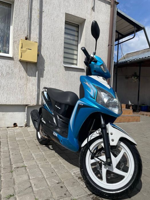 Продам скутер SYM Jet4 125