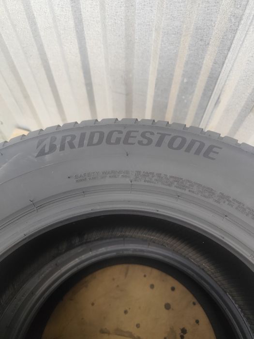 BRIDGESTONE 235/60r16 , зима