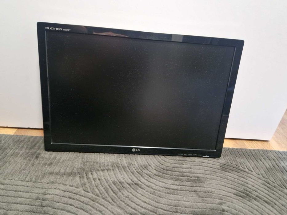 Monitor W2242T używany