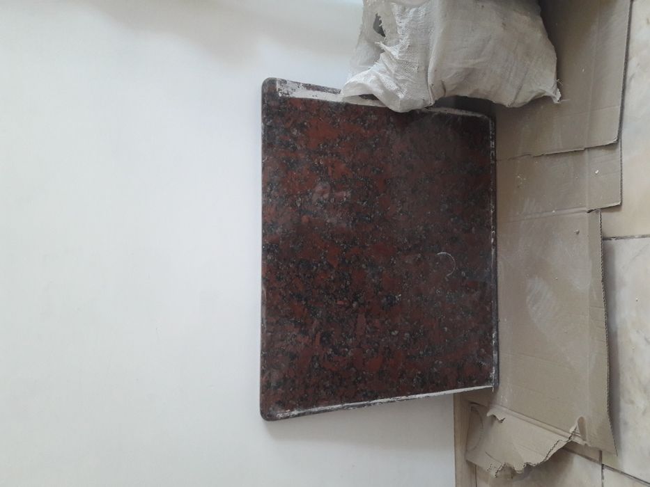 Гранитный подоконник