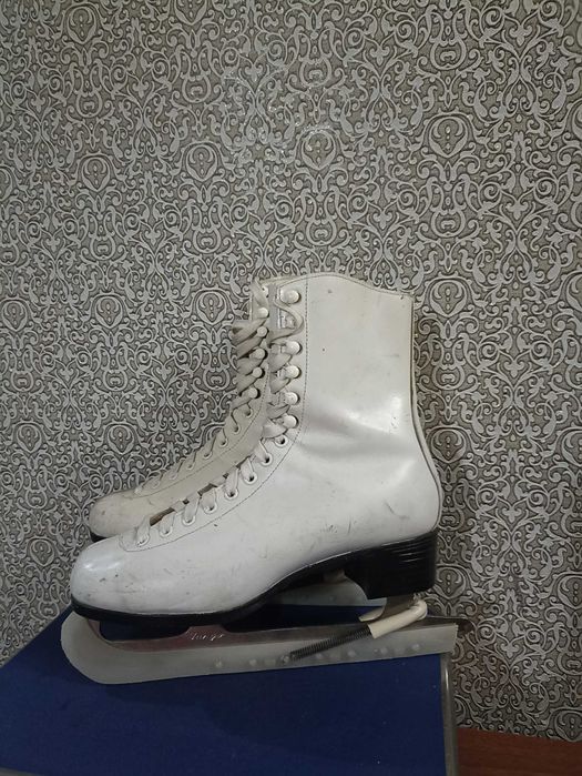 Коньки р.27-41 м/ж  дет