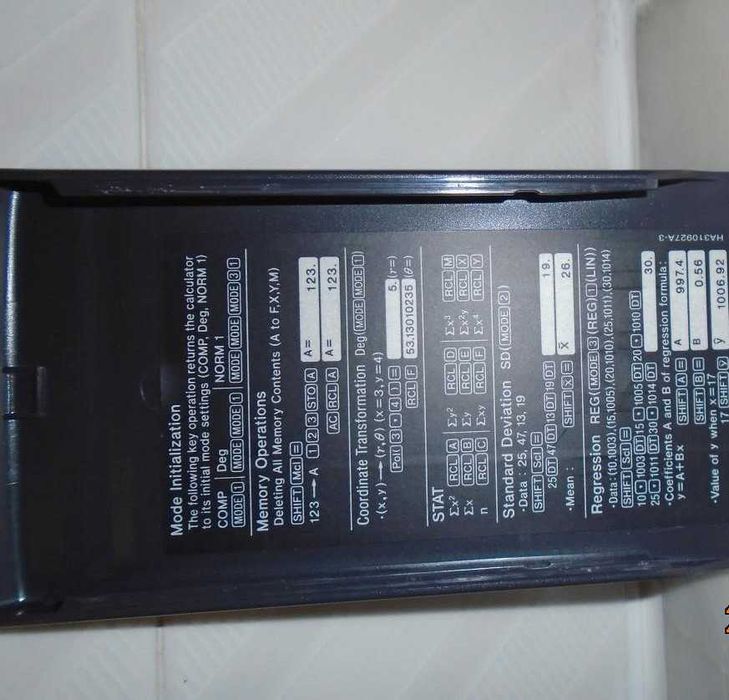 Máquina de Calculadora Cientifica (Casio)-Fx-82TL