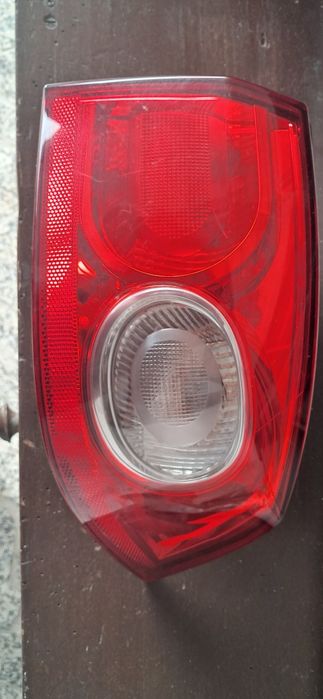 Farol esquerdo traseiro renault laguna