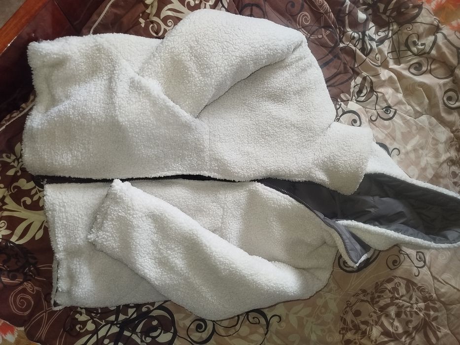 Продам курточку зимнюю женская