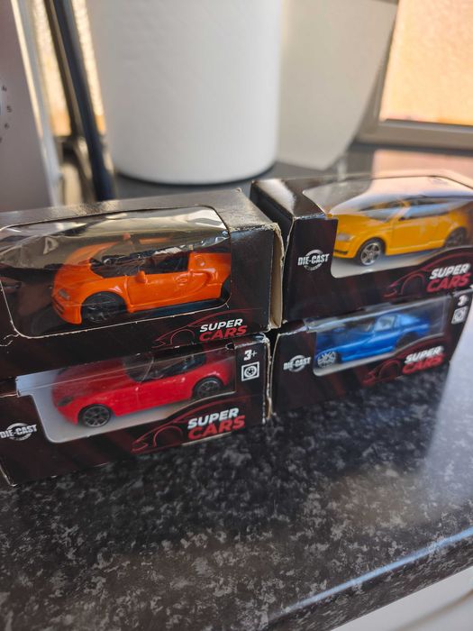 Miniaturas Bugatti, Dodge, BMW e Audi