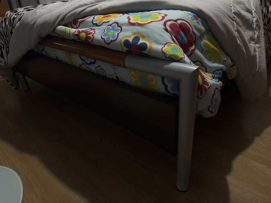 Cama de Casal 190x140 (sem colchão)