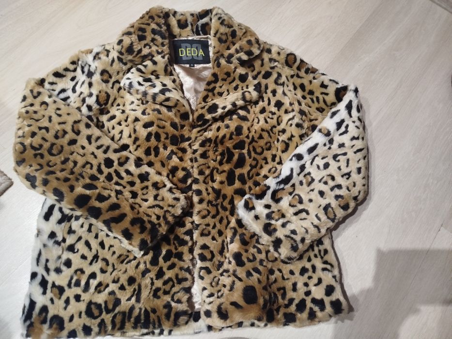 Ładne i modne  futerko  "Panterka "